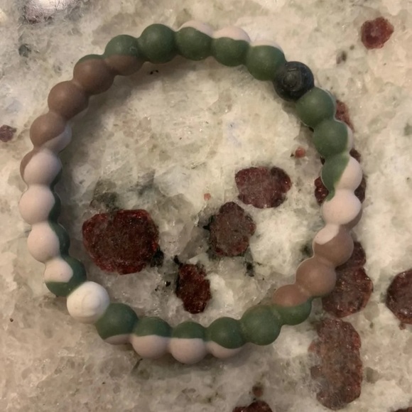 Lot of 4 lokai bracelets - Picture 3 of 4